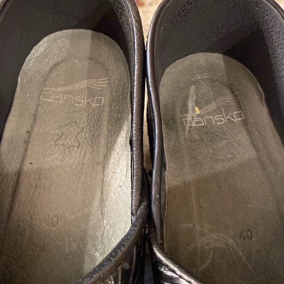 Dansko Tooled size 40 ladies shoes - Picture 3 of 6